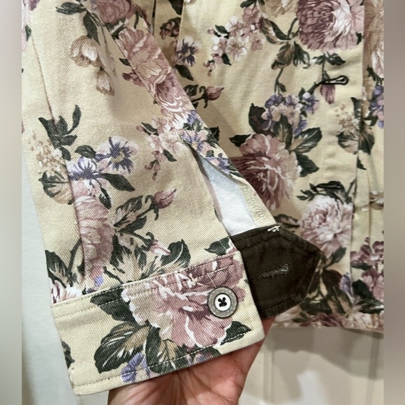 ENGLISH ROSE Floral Studded Jacket Size Small NWOT - Picture 8 of 12